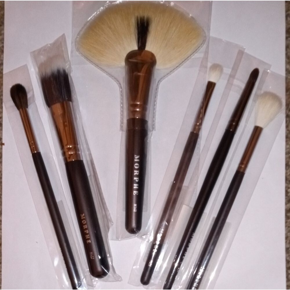 New Morphe Professional Brush Set with Black and Cream Bristles